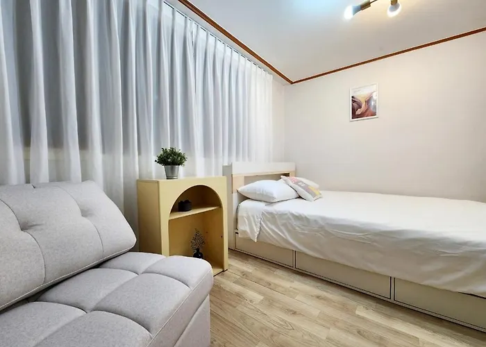 Jinu's House アパート *